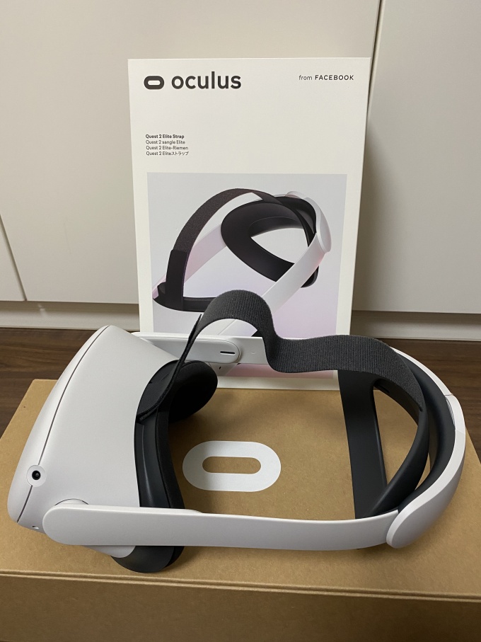 Oculus Quest2 with an Elite Strap